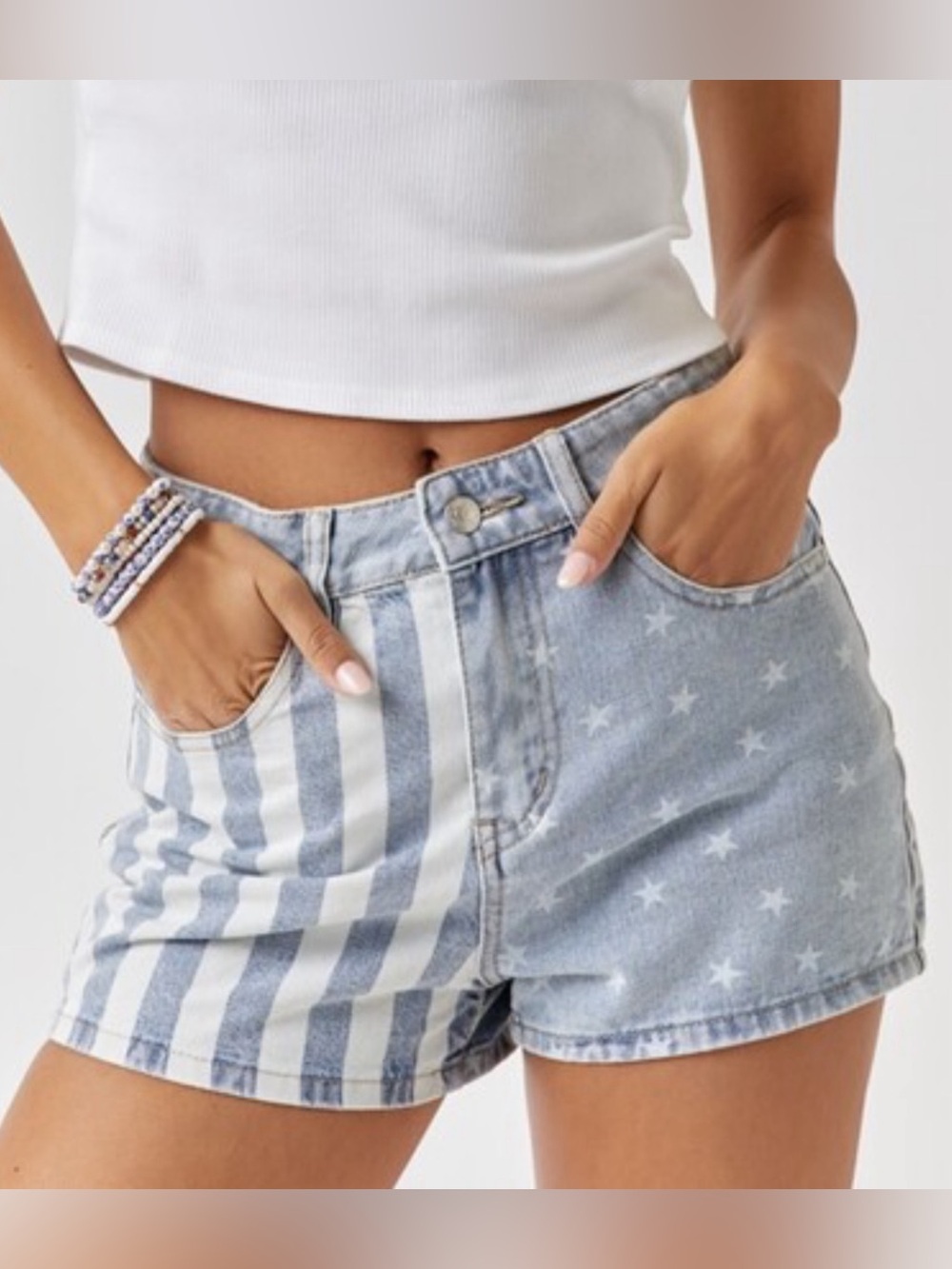 Harper Heritage Jean Shorts - Women’s Blue/White, Stars/Stripes Shorts. Size 27